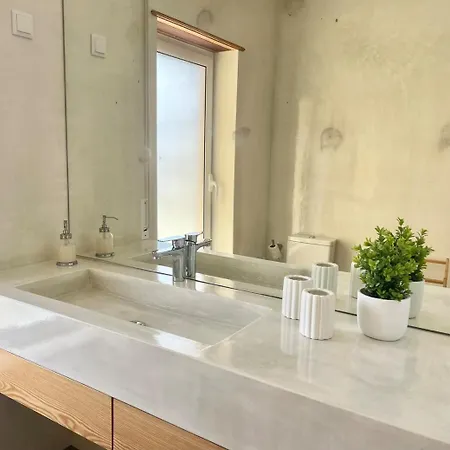 Casa Da Azenha Deluxe - Pool & Silveira (Lisbon)