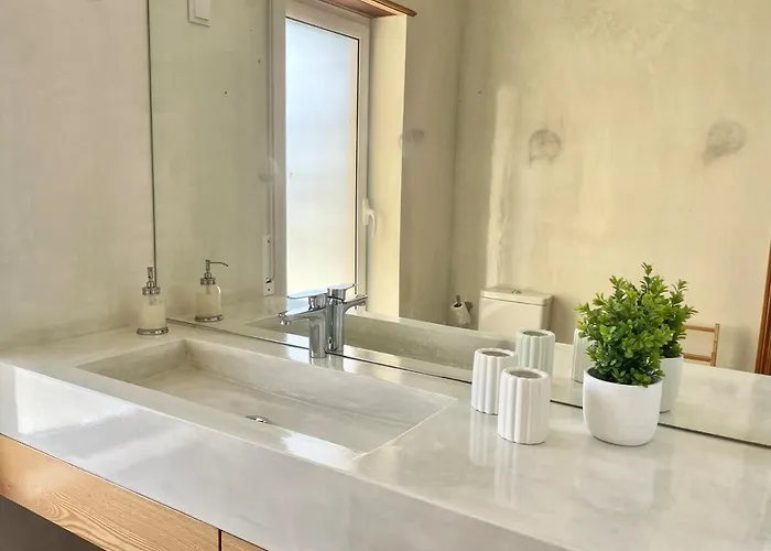 Casa Da Azenha Deluxe - Pool & Silveira (Lisbon)